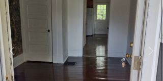 1 Bdrm 1st Floor Unit Gallery 3