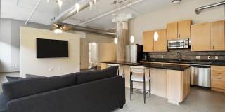 1627 Locust Street Gallery 15