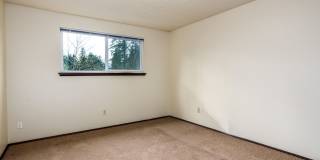 Charming 2BR Condo with a Garage in the Highly Desired McGillivray Neighborhood! Gallery 4