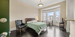 The Cornelia Suites Gallery 11