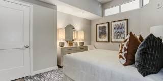 Legacy West End Gallery 8