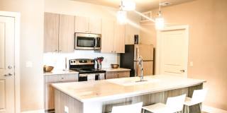 Dewey 3700 Apartments Gallery 7