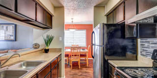 OakStone Apartment Homes Gallery 12