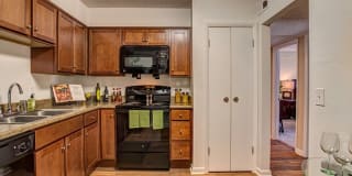 Summerfield Place Gallery 12