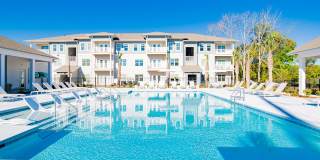 Exchange at Daphne Gallery 35