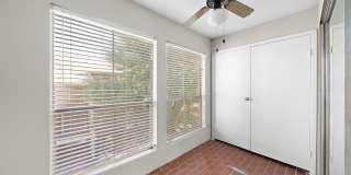 Flint at 290 Gallery 18