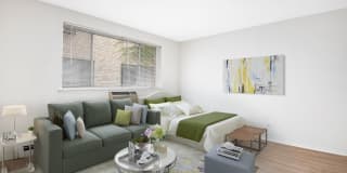 537 West Melrose Gallery 23