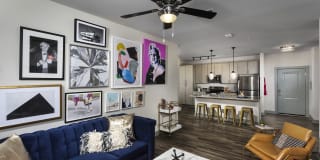 Yugo Greenville Uptown - Student Housing Gallery 31