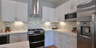 The Moderne Gallery 5