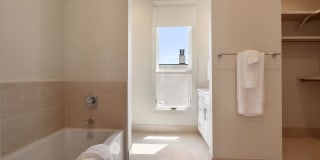 The Academy Gallery 13