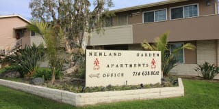 Newland Garden Gallery 1