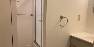 End Townhome In Oak Manor Community Gallery 29