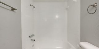 1 Bed 1 Bath Apartment Gallery 23