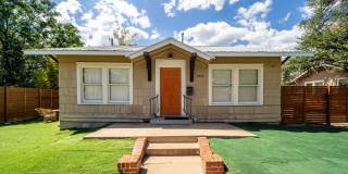 UT PRE-LEASE: 5 bed / 3 bath Remodeled West Campus House, Walk to UT, entertainment, restaurants, and more. Gallery 1