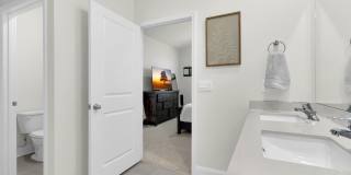 501 Dakota Avenue Gallery 27