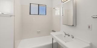 Available for July 1st - Sept 1 Move In - One Bedroom Apartments Gallery 44