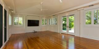 Kahala - 4 Bedroom, 3.5 Bathroom, 2 vehicle garage Gallery 3