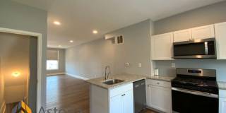 End Unit 3 Bedroom + Den with Backyard and Semi Finished Basement Gallery 12