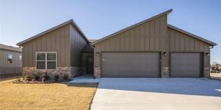 2629 N Justin Drive Gallery 1