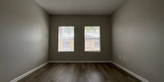 Updated 2BR Condo with Garage in Hunter’s Creek Gallery 15