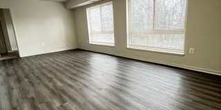 Quincy Village Apartments Gallery 14