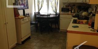 Nice 4 bed steps from BU Gallery 1