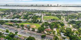 1 Bed 1 Bath End unit  with Central Air Pet Friendly with Washer Dryer Hook Ups in Unit Section 8 Welcome Gallery 10