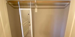 Super Cute Condo Near U of A! Gallery 9