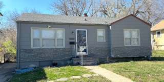 Updated 3 Bedroom Ranch with New Carpet, Fresh Paint, Fenced Yard & Basement! Gallery 1