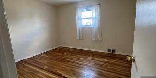 228 Philip Avenue Gallery 9