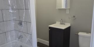 822 East River Drive - 2 Gallery 6