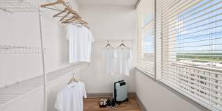 The Halstead Gallery 17