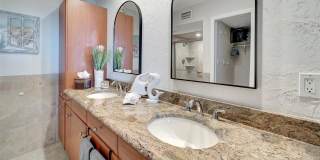 1125 W PEPPERTREE Drive Gallery 20