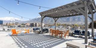 400 Element Gallery 4