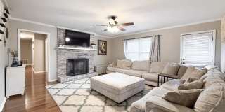 Spacious Fully-Furnished 5-Bedroom Home | Mid-Term Rental in Green Island Hills Gallery 6