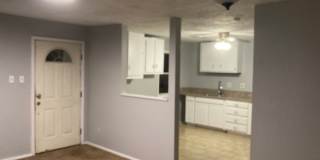 Quaint 2 bed 1 bath Gallery 1