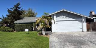 955 Terrace Avenue -- 3 bedroom, 2 bathroom Orcutt home with bar on site! Gallery 1