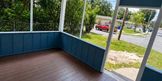 Spacious 3BR/1BA Lakeland Home with Large Covered Porch! Gallery 4