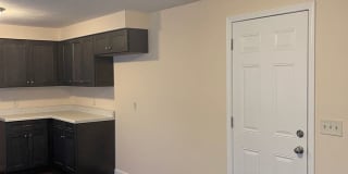 PRE-LEASING! 3 Bedroom in the heart of Springfield Gallery 5