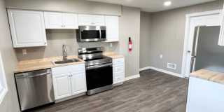 Newly Renovated 3 Bedroom, 1 Bathroom in Spring Hill- Central Air and Brand New Kitchen!! Gallery 12