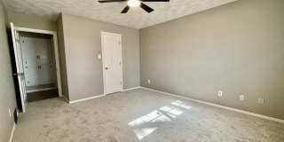 Gorgeous! Completely Remodeled 3/2/2 in Bayless with Washer/Dryer and Fridge! Gallery 29