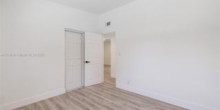 3105 Southwest 16th Street Gallery 6