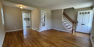 1164 Whitney Avenue Gallery 1