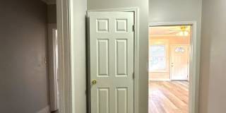 RHODES AREA 4 Bedroom /2.5 Bath House! Gorgeous New Floors Gallery 6