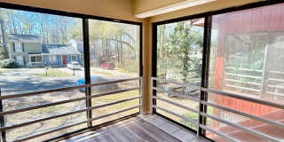 Remodeled!! Close to Shopping, VA Hospital and Hilaman Golf Course! Gallery 22