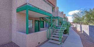 Broadmoor Apartments Gallery 14