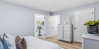 Newly Remodeled 1 Bedroom Apartment Gallery 18