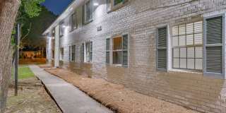 Charming 1-bedroom, 1-bath apartment located in the highly sought-after Rosewood area! - Apt 1 Gallery 27