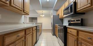 Updated 2BR Condo with Garage in Hunter’s Creek Gallery 11