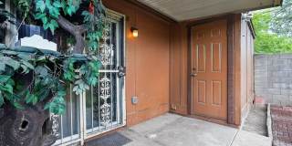 Charming 1BR Townhome in Phoenix Gallery 24